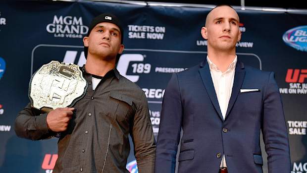 Robbie Lawler Rory MacDonald ufc 189.jpg